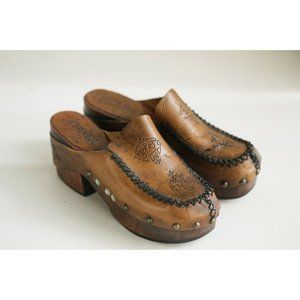 Vintage 70s Leather Hand Tooled Wood Sole Slip on Clogs 10B